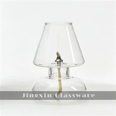 Uljana svjetiljka od prozirnog stakla